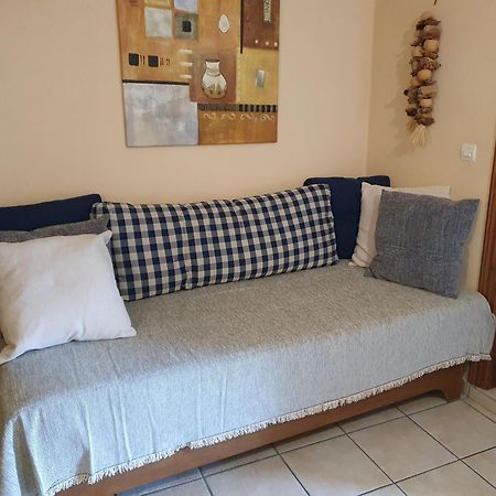 Semeli Guesthouse 카페니시온 외부 사진