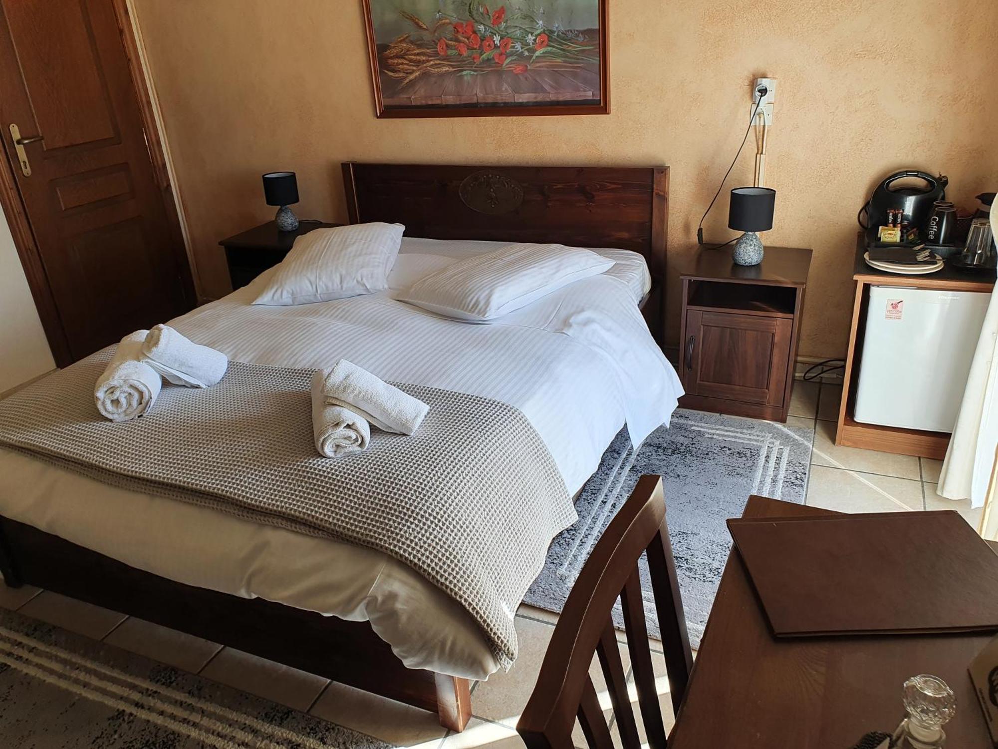 Semeli Guesthouse 카페니시온 외부 사진
