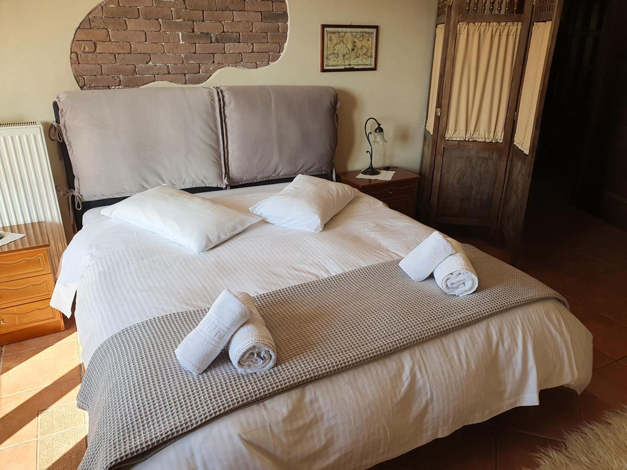 Semeli Guesthouse 카페니시온 외부 사진