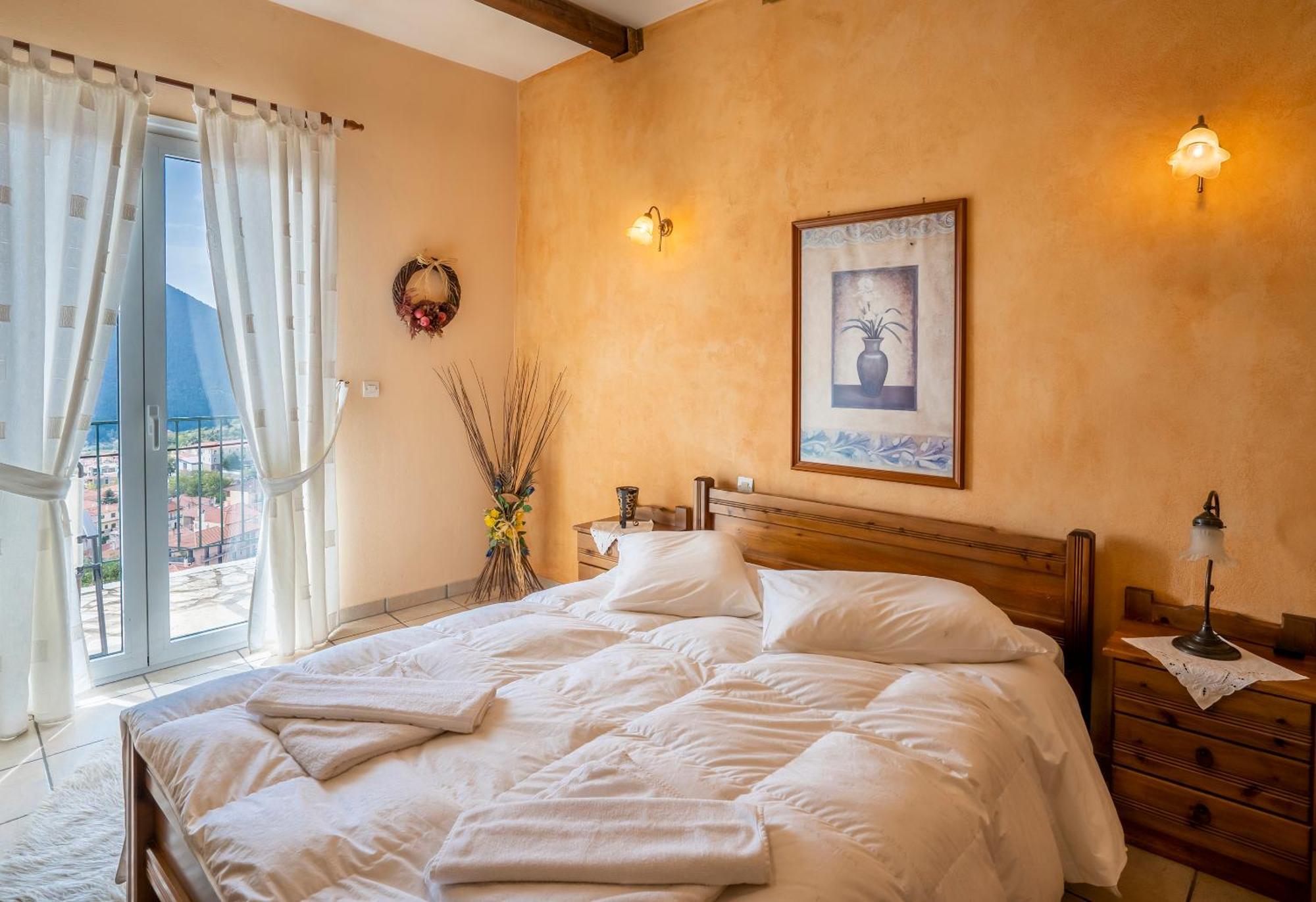 Semeli Guesthouse 카페니시온 외부 사진