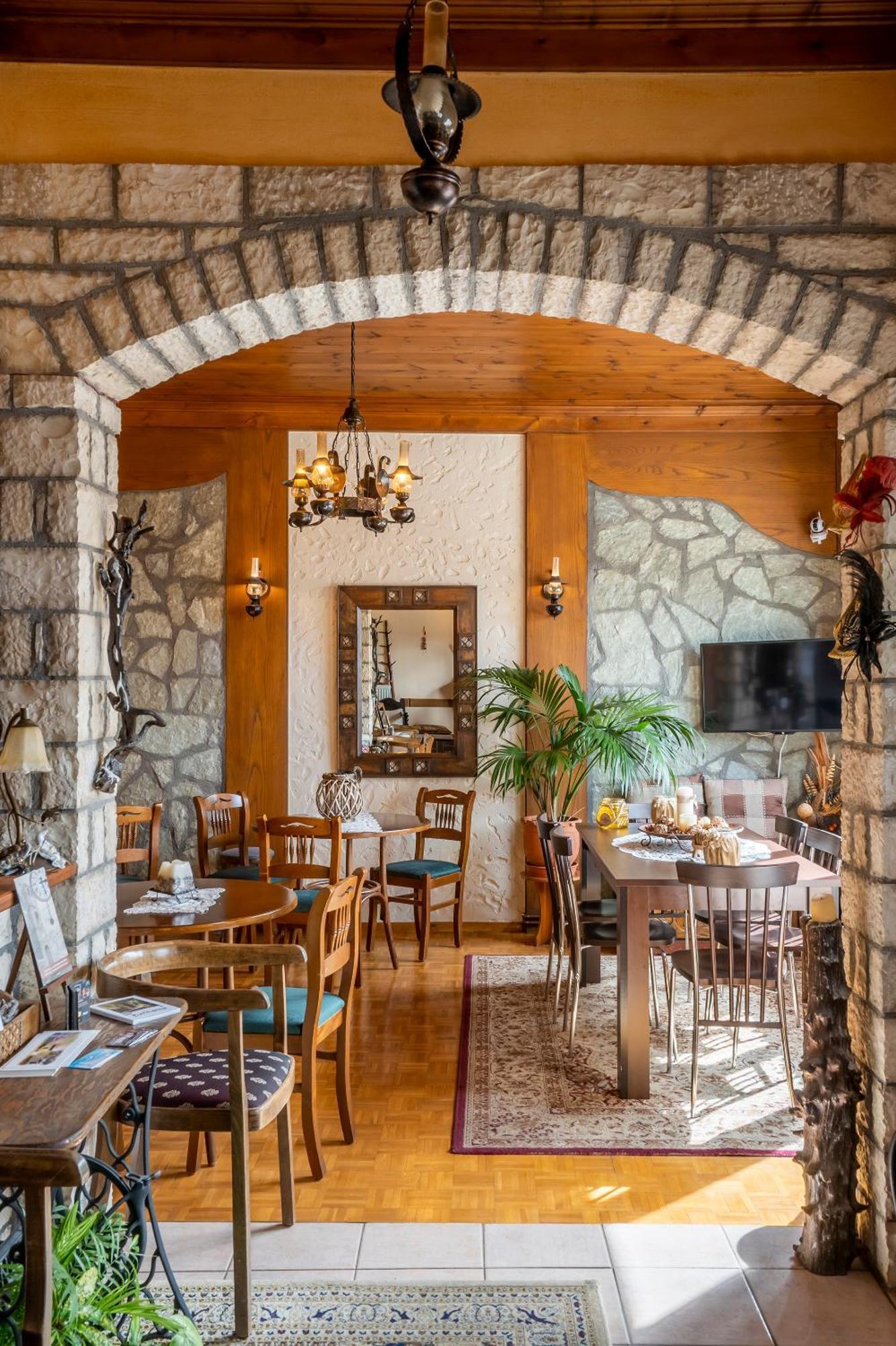 Semeli Guesthouse 카페니시온 외부 사진