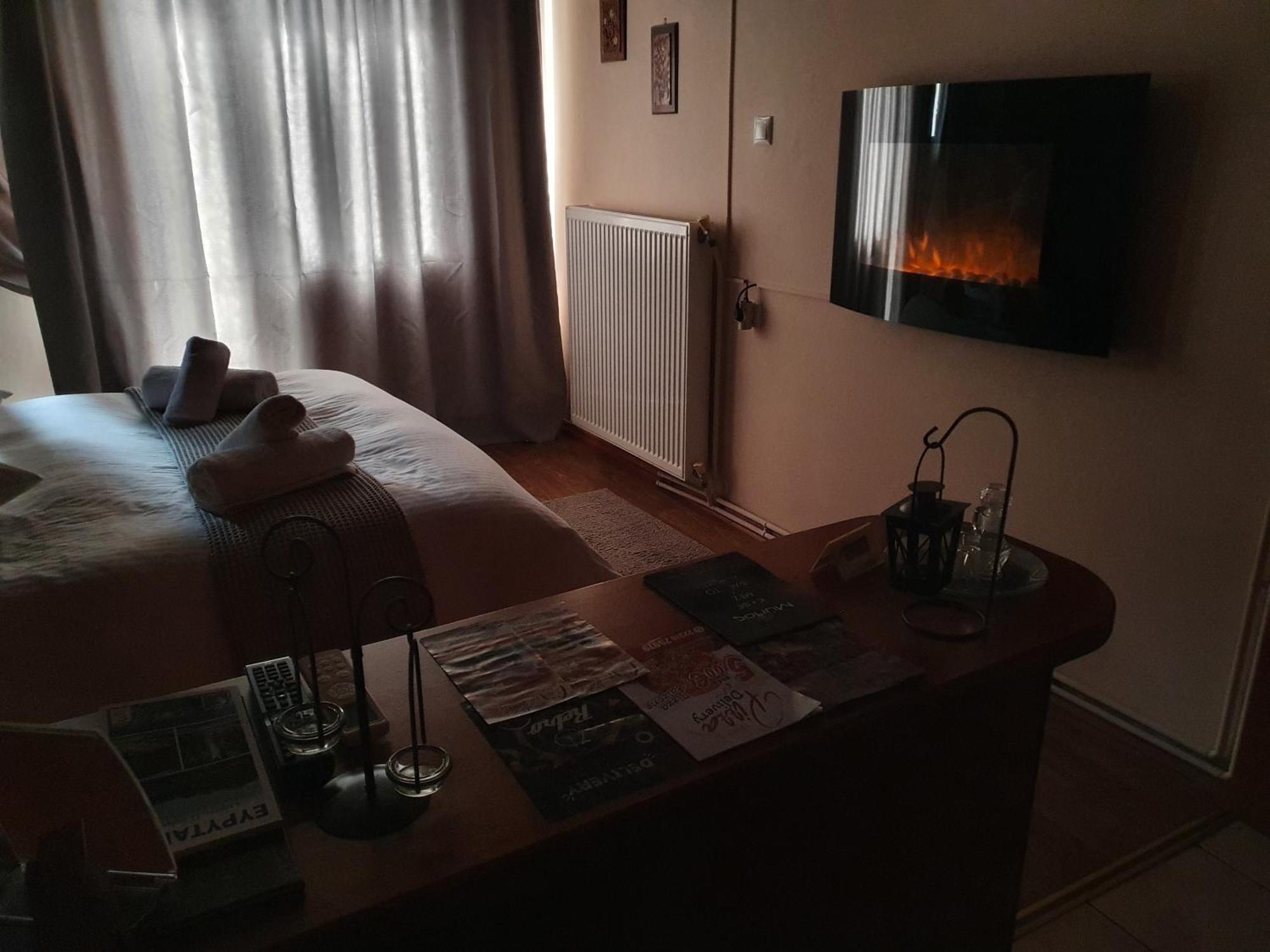 Semeli Guesthouse 카페니시온 외부 사진
